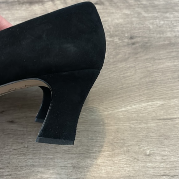 Liz Claiborne velour leather small heel shoes size 9 - Picture 4 of 5